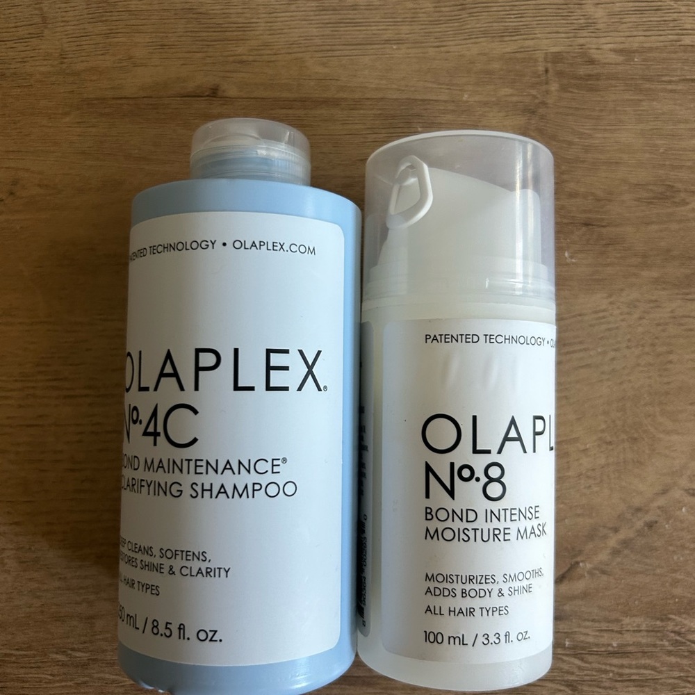 Olaplex No.4C Blue Clarifying Shampoo & No.8 White Moisture Mask Set